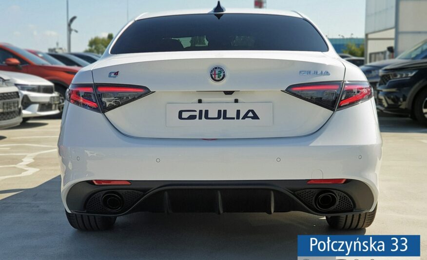 Alfa Romeo Giulia Tributo Italiano 2.0 280KM AT8 AWD| Alfa White| MY24